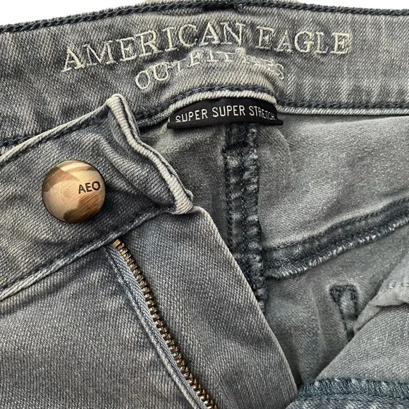 AEO Denim Super Super Stretch Crop Jegging Medium Blue Wash Raw Hem Mid Rise 8 - Picture 2 of 15